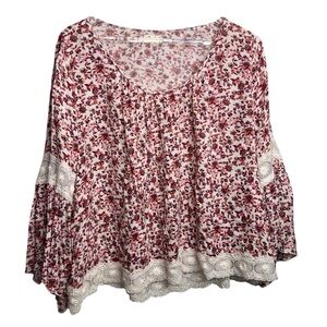 Hollister Red and White Floral Blouse